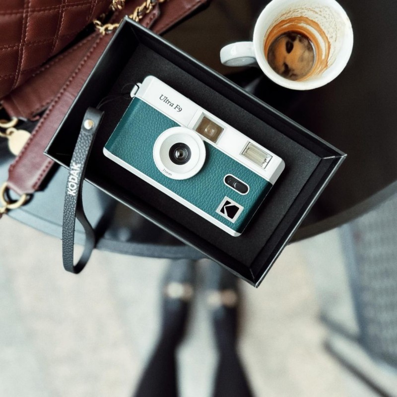 Cámara analógica Kodak Ultra F9 Flash incorporado