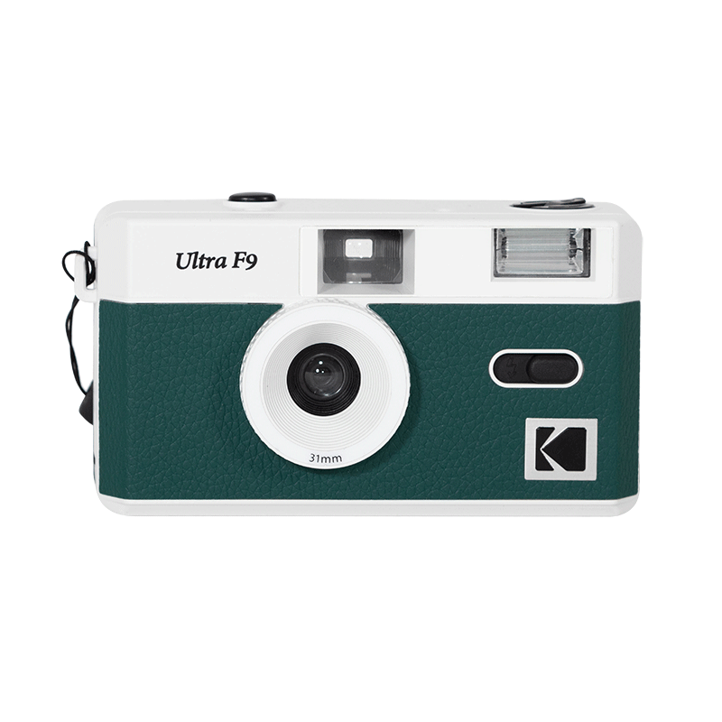 Fotocamera a pellicola Kodak Ultra F9 con Flash Integrato
